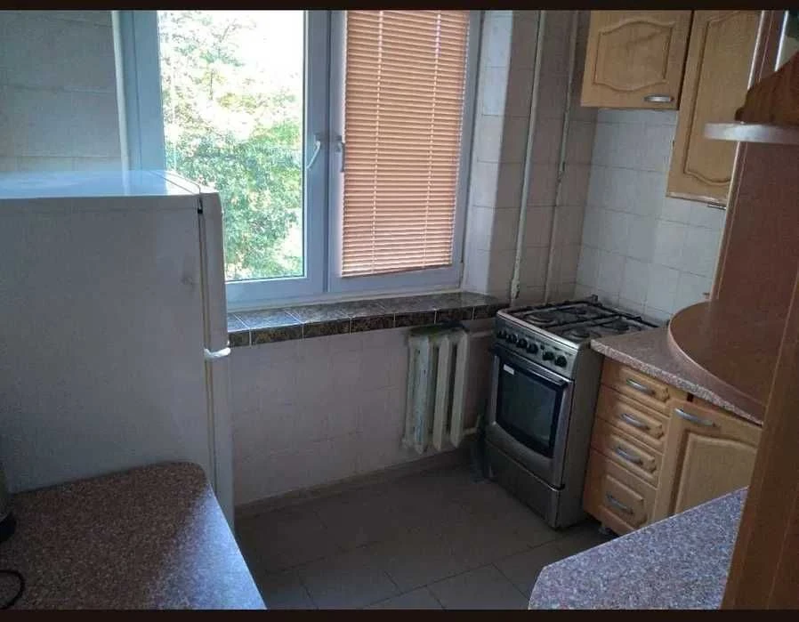 Selling a 2-room apartment on August 23, Pavlovo Pole. Voucher Certificate.