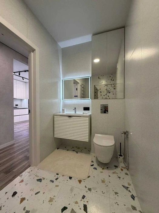 Продаж 1 кім квартири з ремонтом в ЖК Континент, вул. Труска