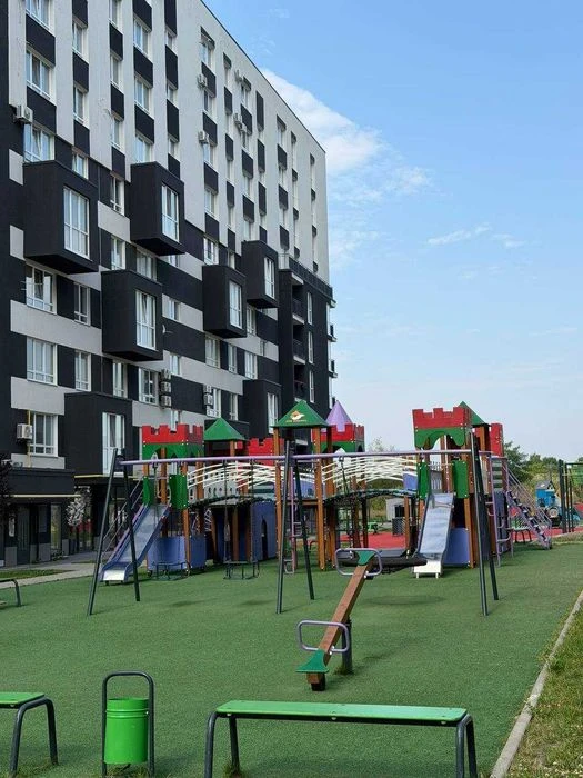 Продаж 1 кім квартири з ремонтом в ЖК Континент, вул. Труска