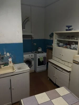 Продаж 2 кімнатноі кв. по вул. Коцюбинського .