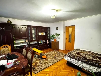 Квартира. Львів, Роксоляни вул.