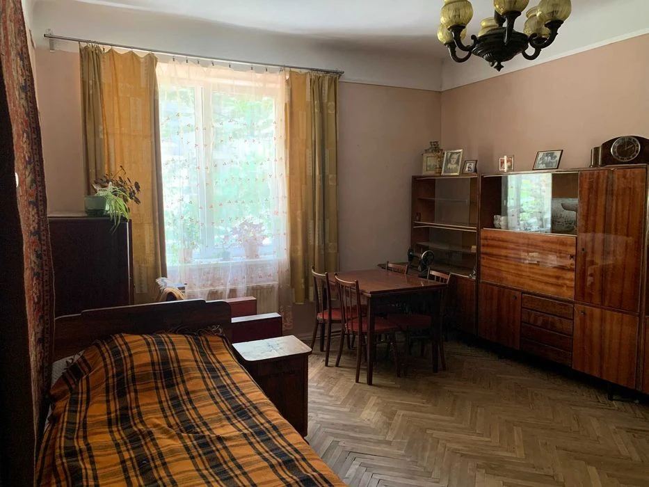 Продаж 3-кімнатна квартира у Львові, вул. Кубійовича