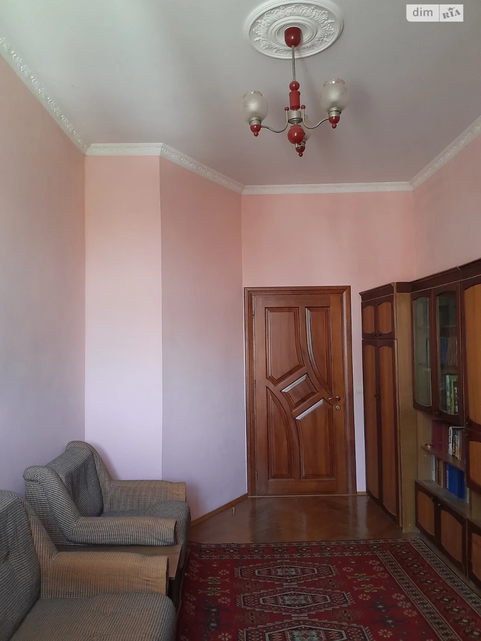 Продаж Квартира Площа Ринок