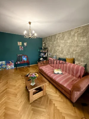 Продаж 3-кімнатної квартири по вул. Любінська, цегла