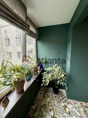 Продаж 3-кімнатної квартири по вул. Любінська, цегла