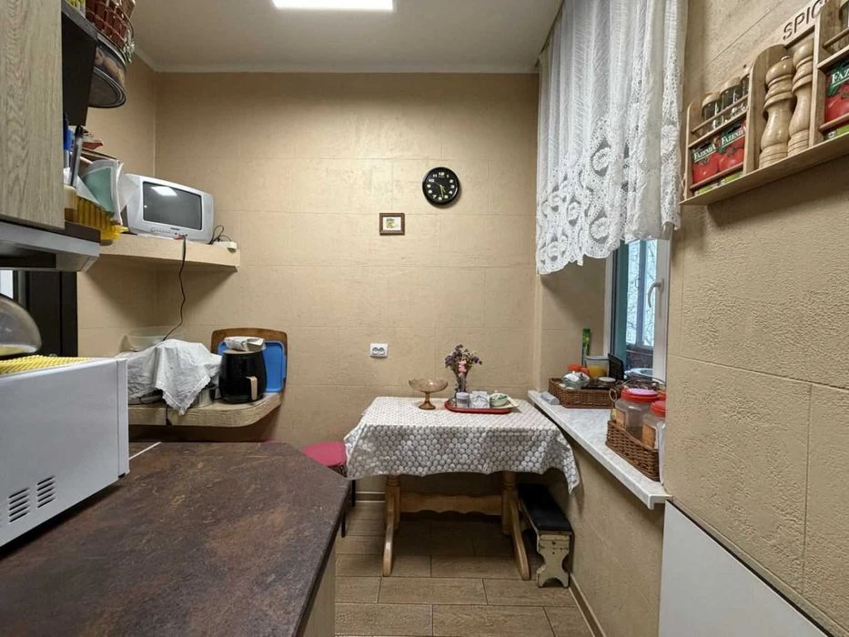 Продаж 4 кім. квартири по вул. Чупринки