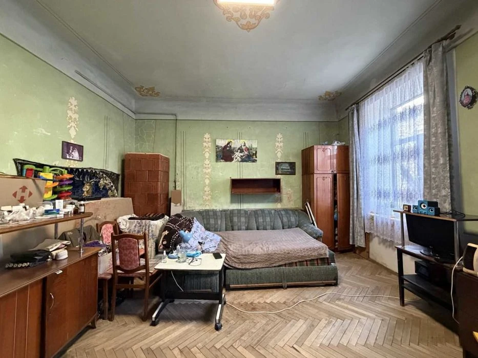 Продаж 4 кім. квартири по вул. Чупринки