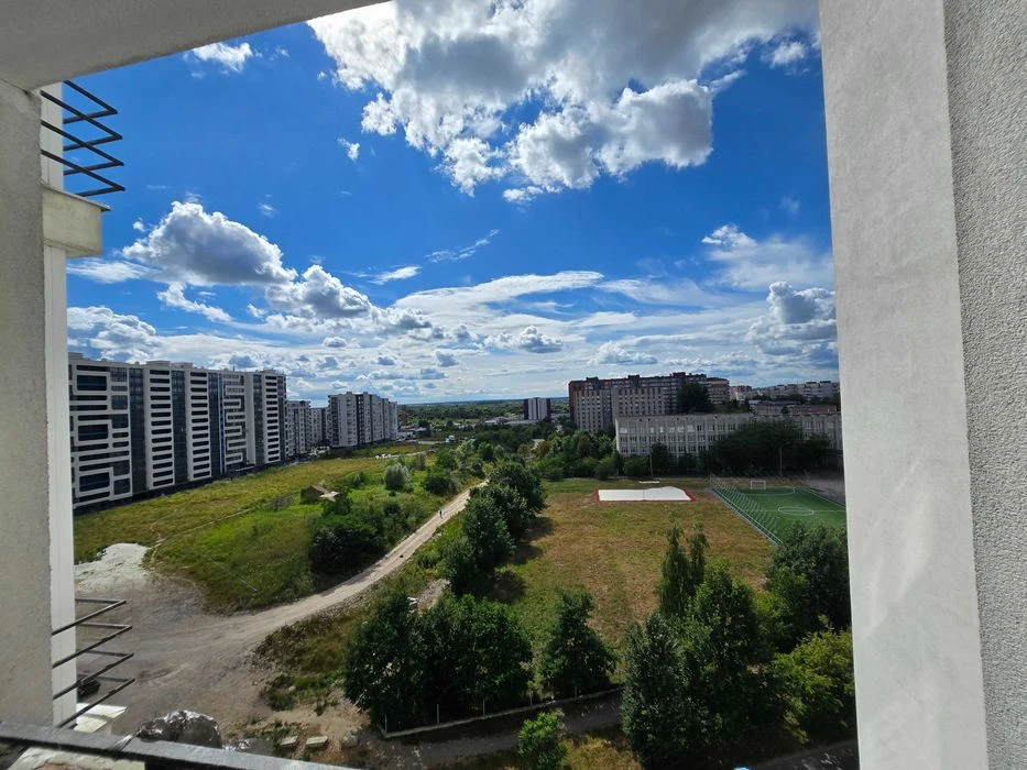 Продаж 3-кімнатна квартира вул. Кн. Ольги 122а ЖК "Ренуар" Б