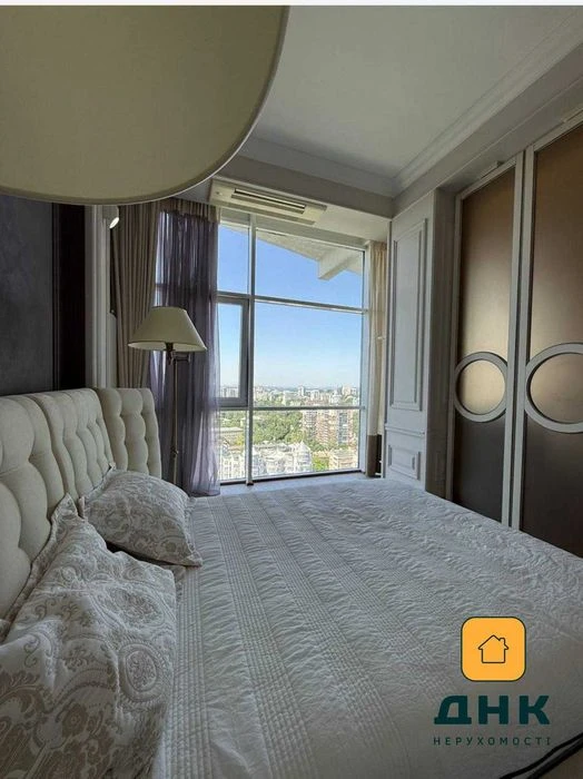 2-к квартира 110 м² с террасой 23 м², Французский бульвар,