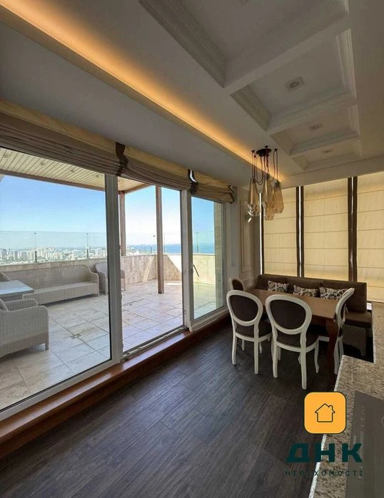 2-к квартира 110 м² с террасой 23 м², Французский бульвар,