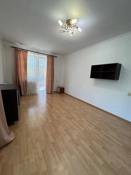 Продаж 2 кімнатної квартири  вулиця Дж. Вашингтона Пасічна
