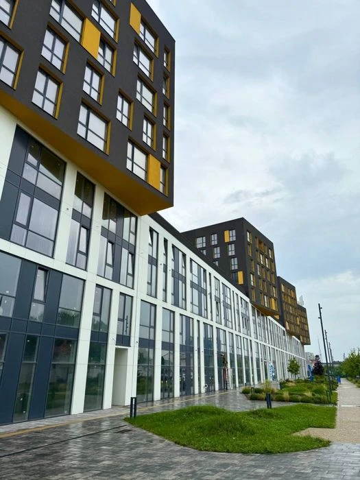 1-кмн велика квартира , ЖК ВЕЖА , здана новобуд. 70,51м2