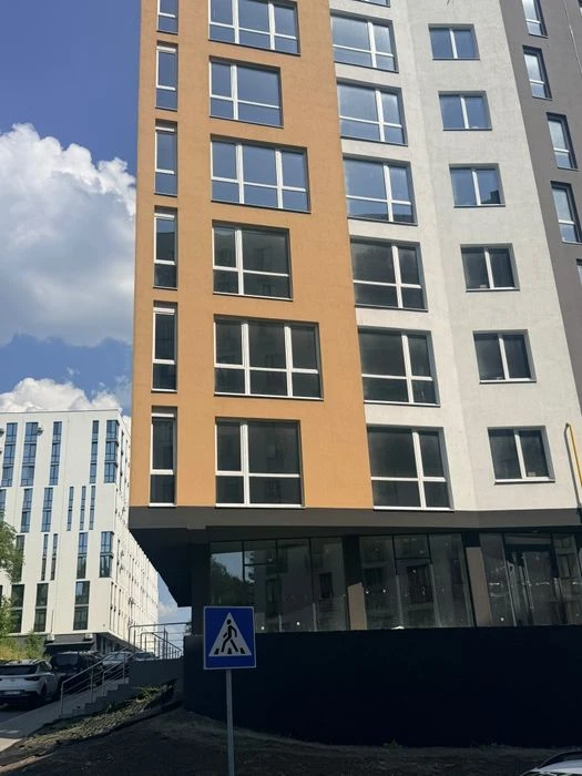 Продаж 2-кімнатної квартири в новобудові на вул. Малоголоскі