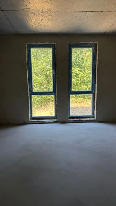 Продаж 2-кімнатної квартири в новобудові на вул. Малоголоскі