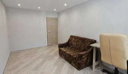 FOR SALE 3-room apartment 3/12 near metro Studentskaya furniture renovation