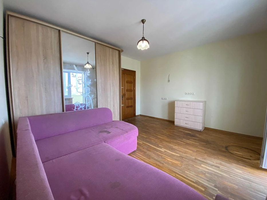 Продаж 3-к квартири пр. Червоної Калини