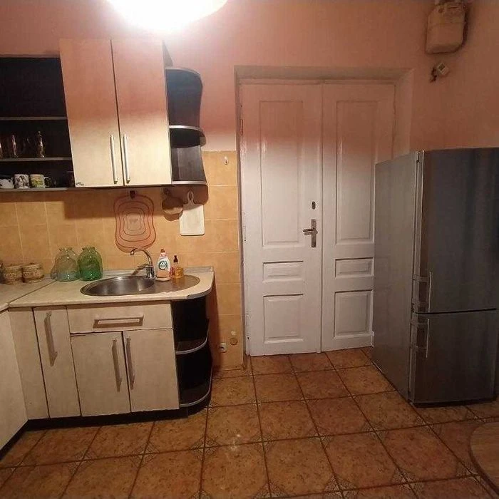 Продаж 2‑кімнатної квартири у австрійському будинку, вул. Ли