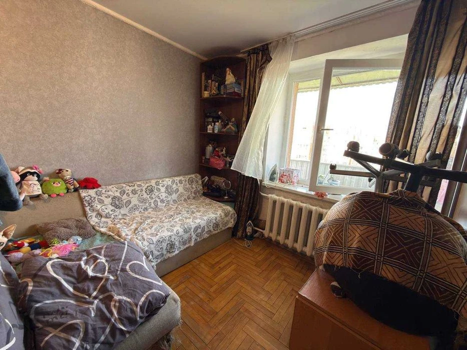 Продаж 2-кімнатної квартири з євроремонтом м. Львів, вул. Мо