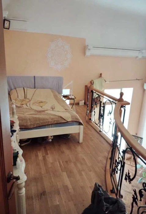 Продажа трехкомнатной квартиры 129 г. Екатериненская/Дериб
