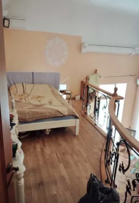 Продажа трехкомнатной квартиры 129 г. Екатериненская/Дериб