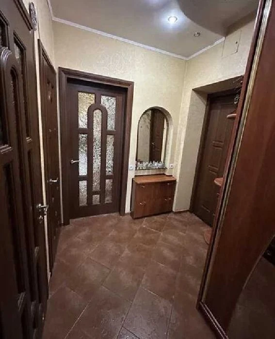 Продаж 2-к. квартири з РЕМОНТОМ 61/50/11м² вул. К.Левицького