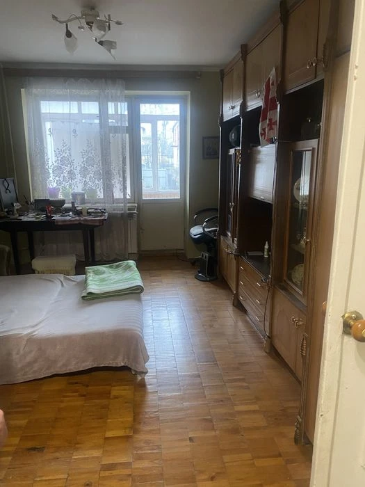 3х кімнатна квартира 2/9 поверх в хорошему районі Львова