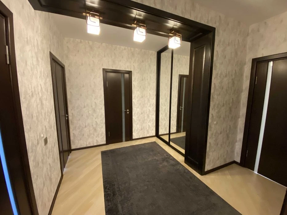 Продаж 3-к квартири пр. Червоної Калини, Сихів Львів