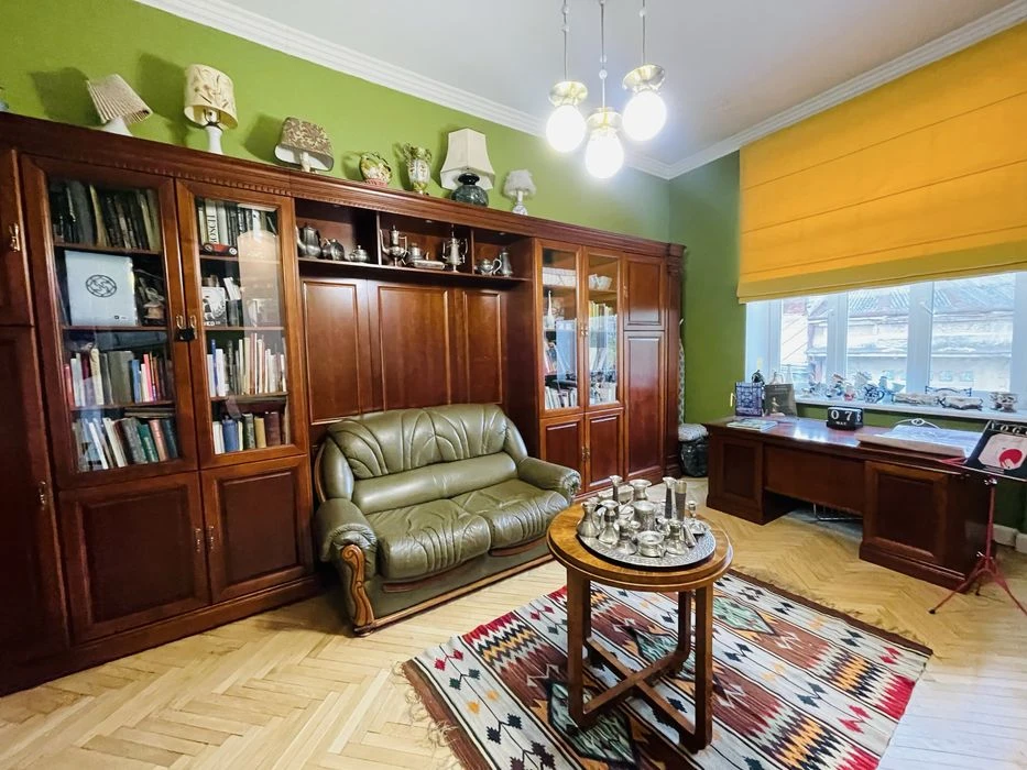 Продаж квартири, центр Львова! Площа Ринок!