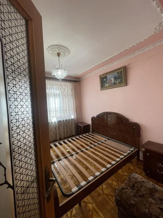Продаж 3кім квартира  вул Грінченка бічна вул Мазепи