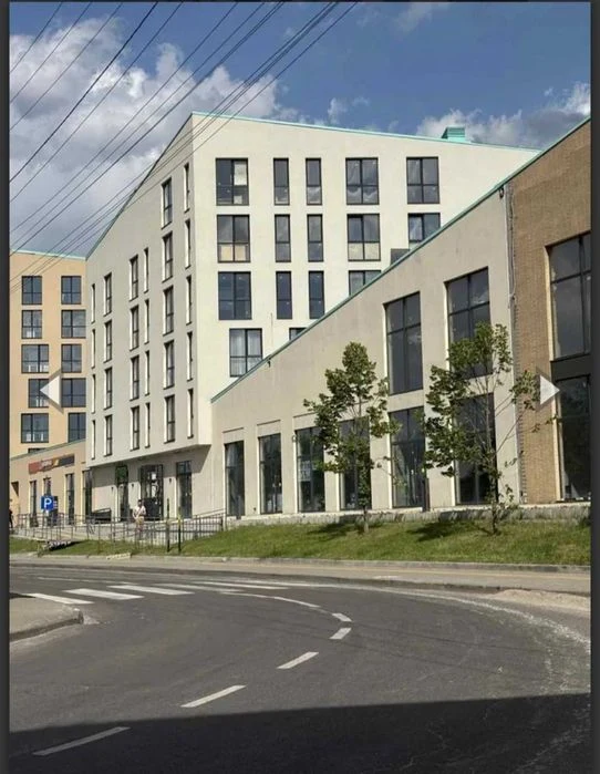 Продаж 2 кім. квартири по вул. Б. Хмельницького