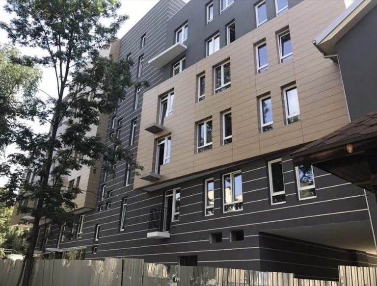 Продаж 3 кімнатна квартира вул. Пекарська, новобудова клубно