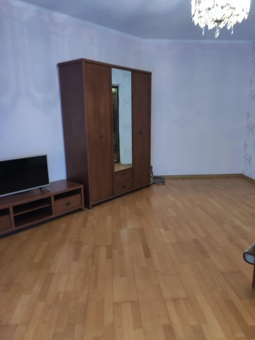 Терміново продам 1-но кімнатну квартиру в новобудові вул.Плу