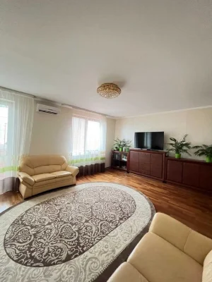 Продаж 5-кім. двоярусної квартири на Сихові (вул. Антоненка-