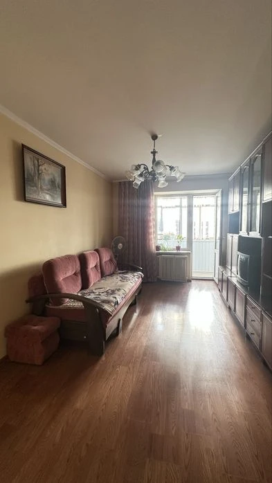 Продаж 2 кімн квартири вул. Мазепи ( Лінкольна) в цегляному