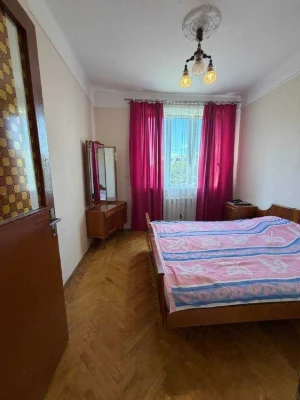 Продаж 2 кімнатної квартири по вулиці Липинського