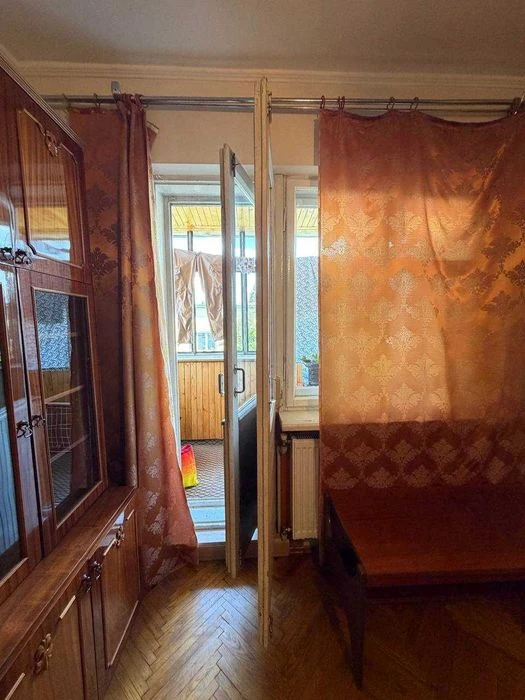 Продаж 2 кімнатної квартири по вулиці Липинського