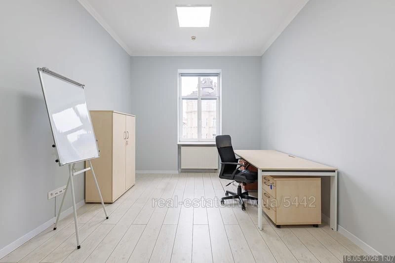 Продаж 7 кімн.квартира 196 м² 3/4ц вул .Проспект Шевченка 46