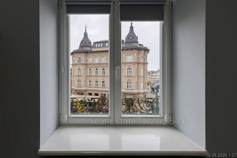 Продаж 7 кімн.квартира 196 м² 3/4ц вул .Проспект Шевченка 46