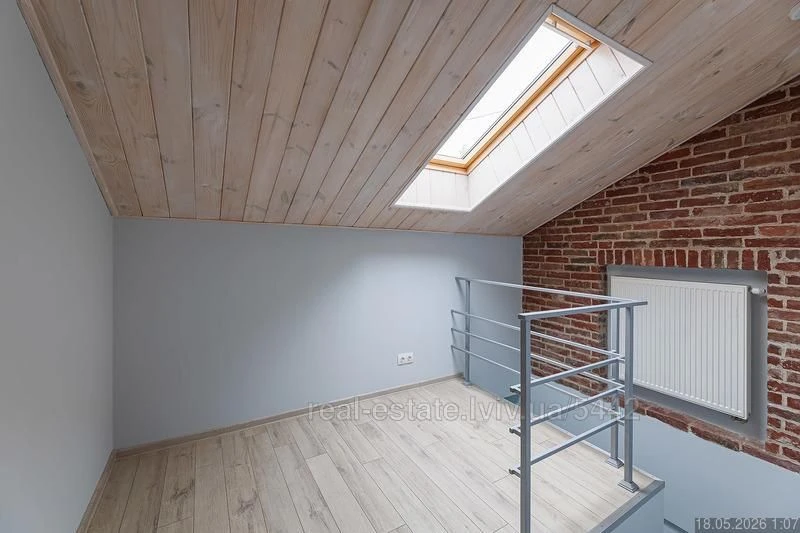 Продаж 7 кімн.квартира 196 м² 3/4ц вул .Проспект Шевченка 46