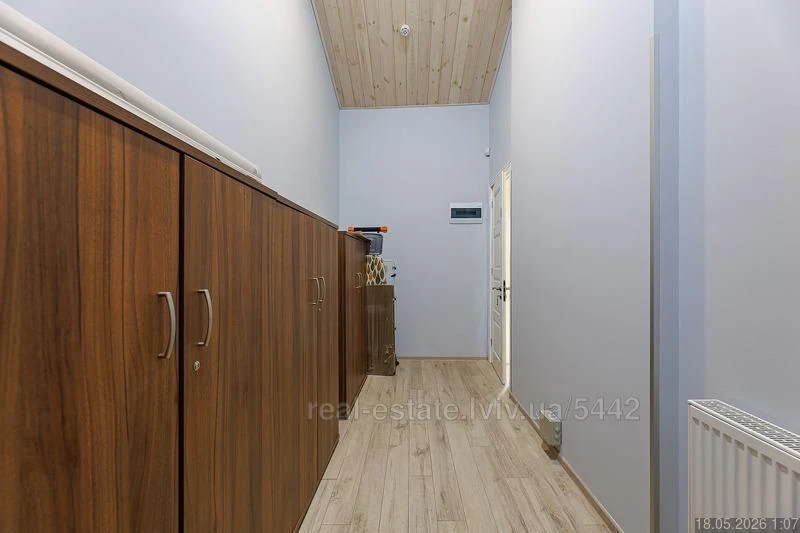Продаж 7 кімн.квартира 196 м² 3/4ц вул .Проспект Шевченка 46