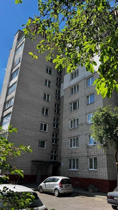 Продаж 2-кім. квартири по вул.Панча