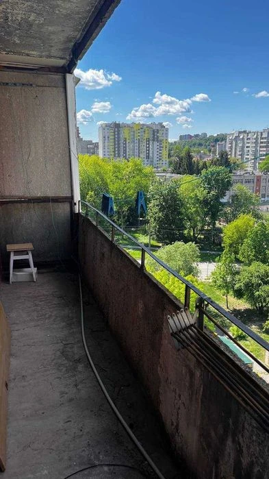 Продаж 2-кім. квартири по вул.Панча