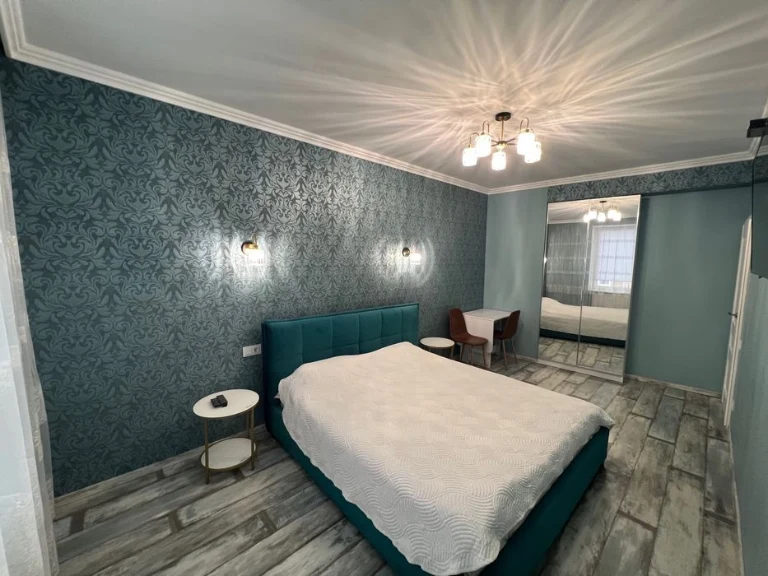 Продаж 2 кім кв в центрі міста  вул.Чорноморська  поряд опер
