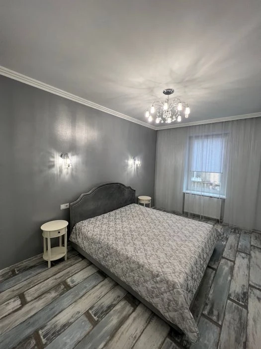 Продаж 2 кім кв в центрі міста  вул.Чорноморська  поряд опер