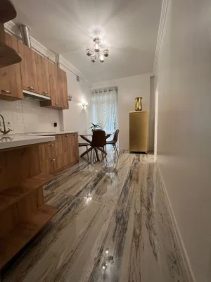 Продаж 2 кім кв в центрі міста  вул.Чорноморська  поряд опер