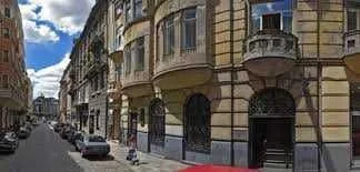 Продаж 3-кімнатної квартири в центрі Львова, вул.Фредра