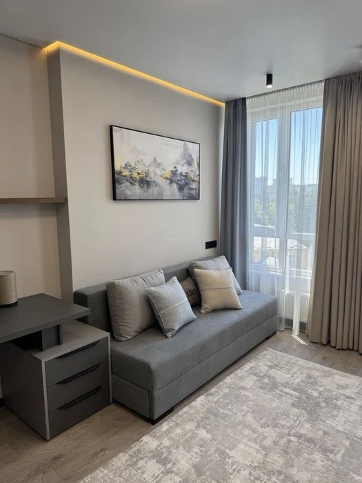 Продаж 2-х кімн. квартири 74 м2 з дизайнерським ремонтом ЖК