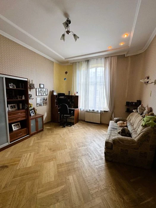 Продаж дворівневої квартири вул. Я.Мудрого (251м.кв.) без ко