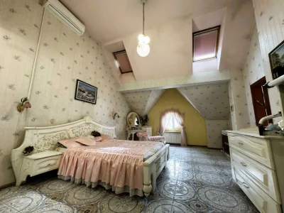 Продаж дворівневої квартири вул. Я.Мудрого (251м.кв.) без ко