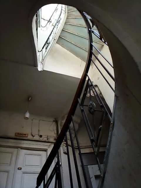 Сонячна панорамна квартира